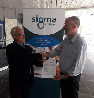 Professor José Barbosa da ARII em solenidade de assinatura de acordo de mobilidade na Universidade Sigma Clermont na França